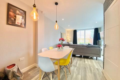 306 Mauldeth Road, Manchester, M19 1DZ