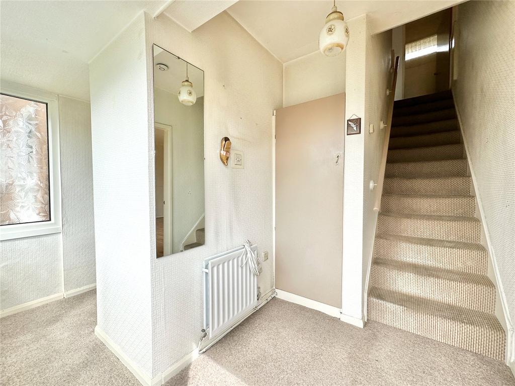 Epping Drive, Cheshire M33 3 bed terraced house for sale £265,000
