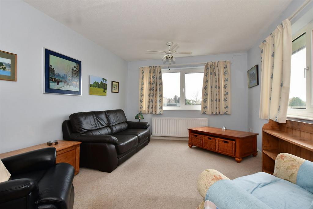 Binstead Lodge Road, Binstead, Ryde, Isle of Wight 2 bed detached