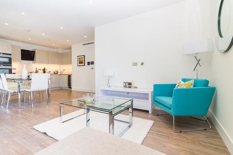 3 bedroom apartment to rent, Wiverton Tower, Aldgate Place, Aldgate E1
