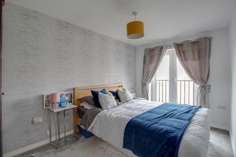 2 bedroom flat for sale, Dimmock Close, Leighton Buzzard, LU7