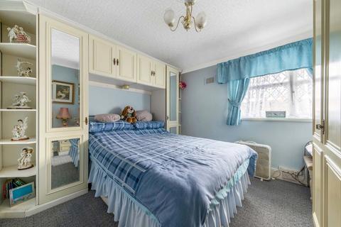 146 Anstridge Road, London, SE9 2LN