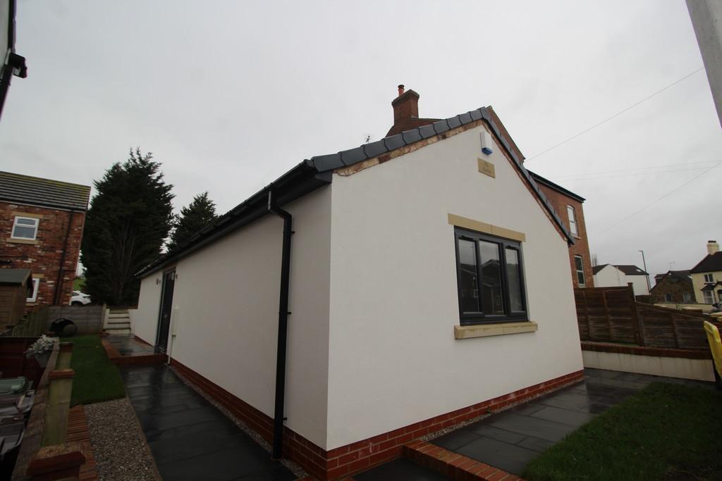 New Road, Old Snydale 2 bed detached bungalow for sale £275,000