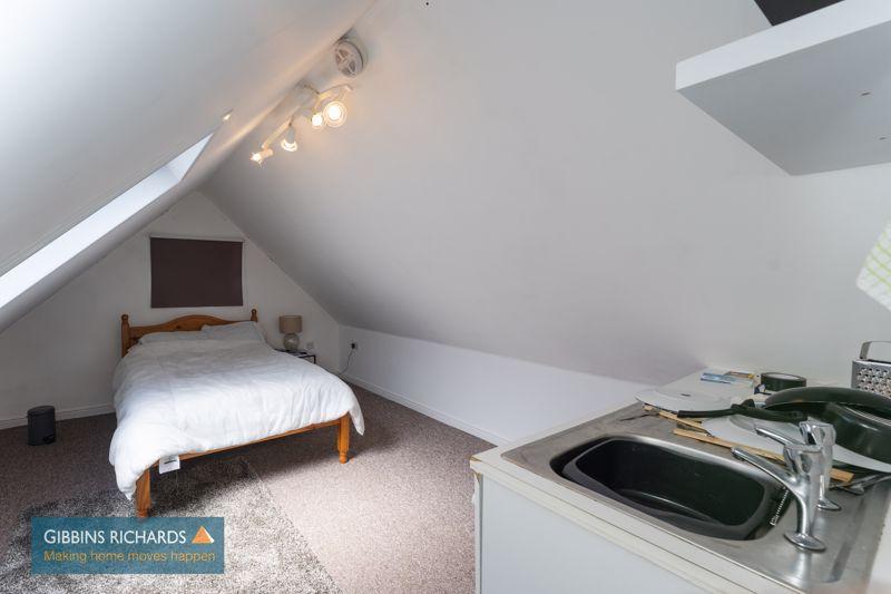 Garage/Annexe