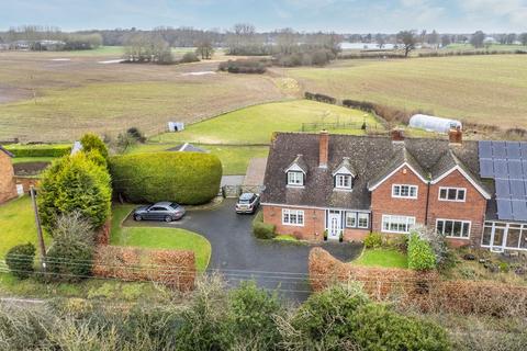 4 bedroom semi-detached house for sale, Orchard View, Hunsterson Road, Bridgemere