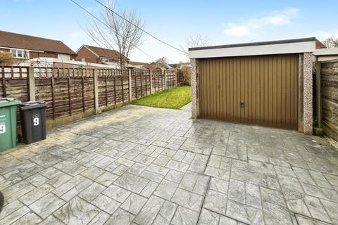 9 Tipton Close, Radcliffe, Manchester, M26 3WZ