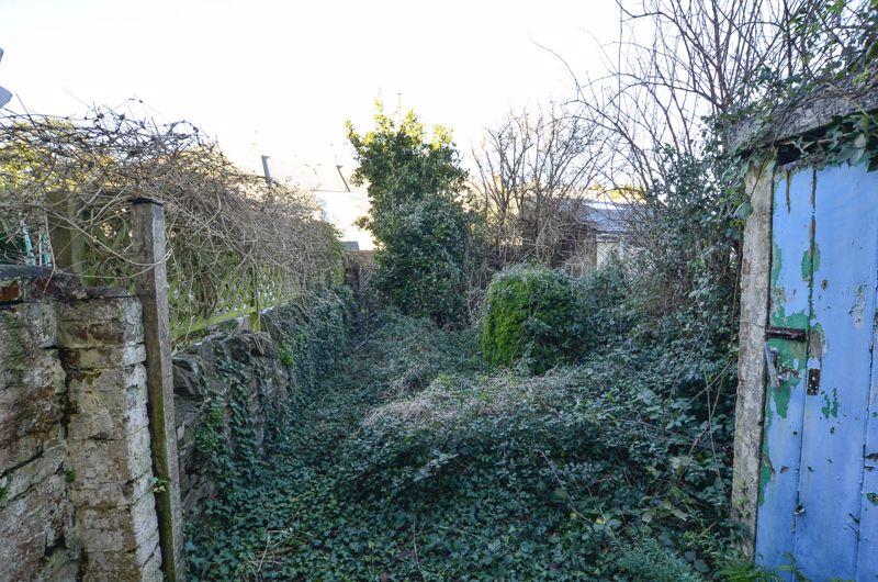 ALMA ROAD BRIXHAM 4 bed terraced house for sale £275,000