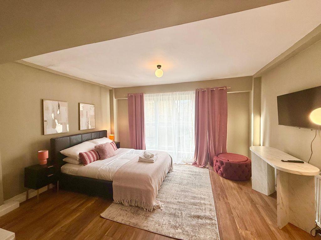 Apartment in London, Earl's Court - View 4