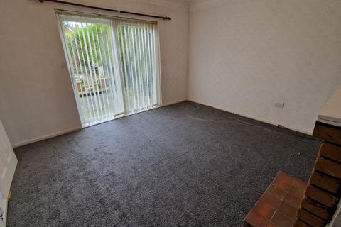 3 bedroom semi-detached house to rent, Wolverhampton Road, Essington, Wolverhampton, Staffordshire, WV11