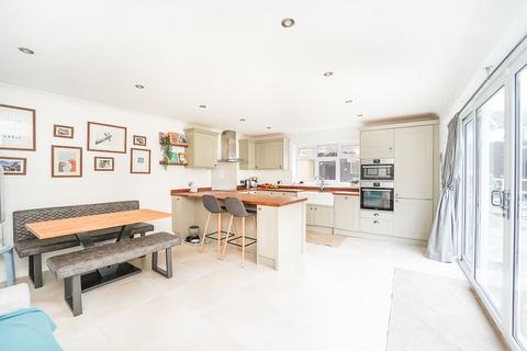 9 Ashcombe Park Road, Weston-super-mare, BS23 2YE