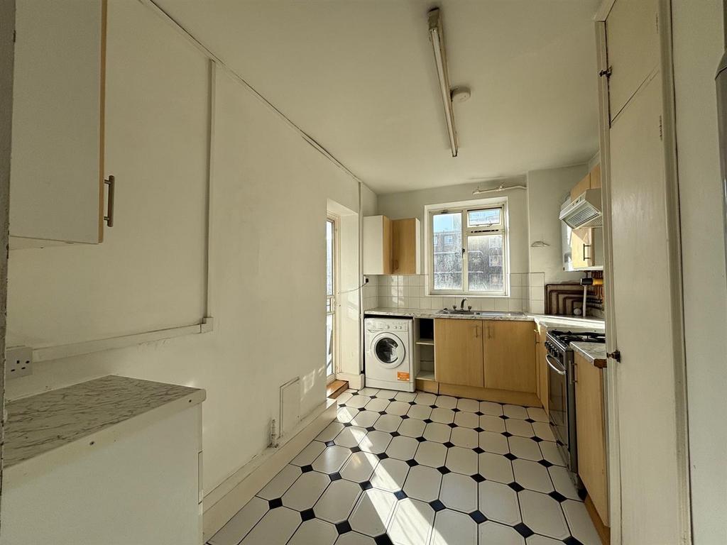 Kitchen, Alfreda Court, Eden Harper