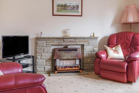 12 Cedar Drive, Tadcaster, LS24 9TJ