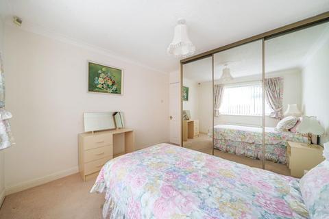 12 Cedar Drive, Tadcaster, LS24 9TJ