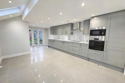 85 Selby Road, London, E11 3LS