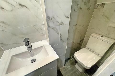85 Selby Road, London, E11 3LS