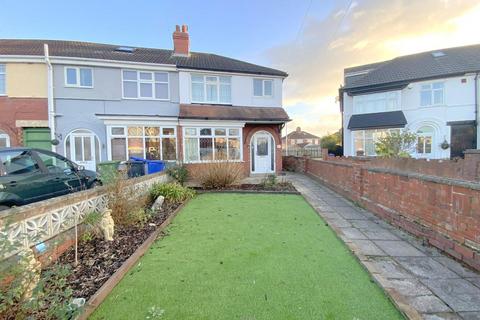 3 bedroom end of terrace house for sale, Campden Crescent, Cleethorpes