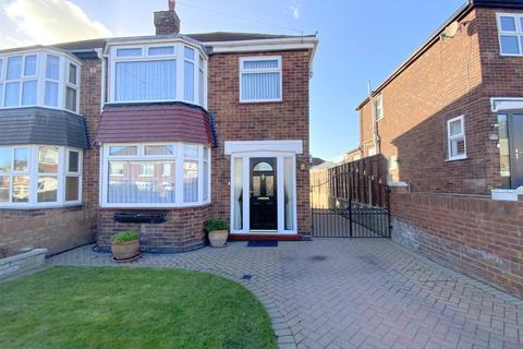 3 bedroom semi-detached house for sale, Trinity Road, Cleethorpes