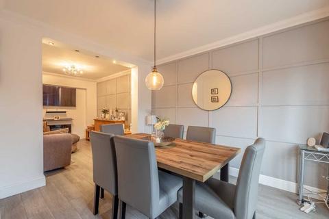 35 Bunby Road, Stoke Poges, Slough, SL2 4BS