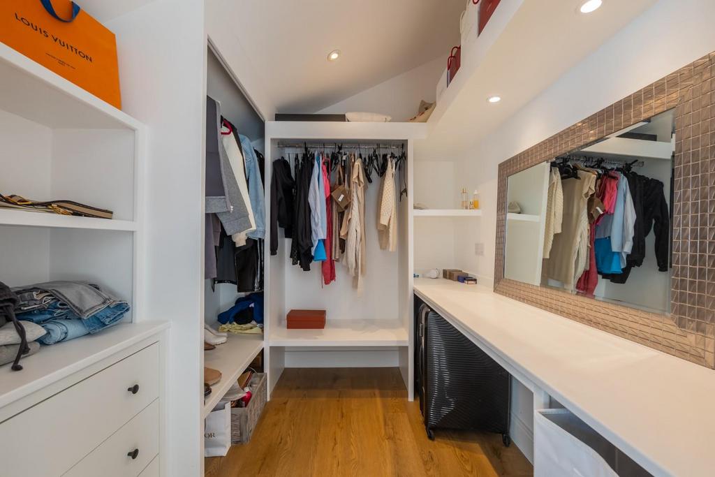 Dressing Area