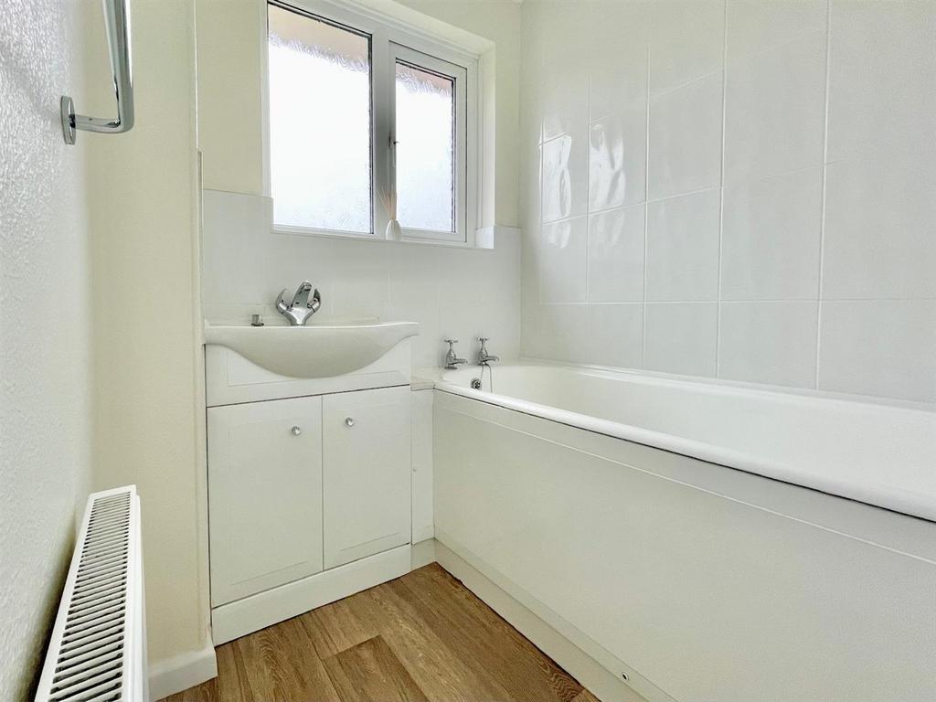 BATH.jpg