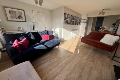 7 Balfour Drive, Rothwell, Kettering, NN14 6DP