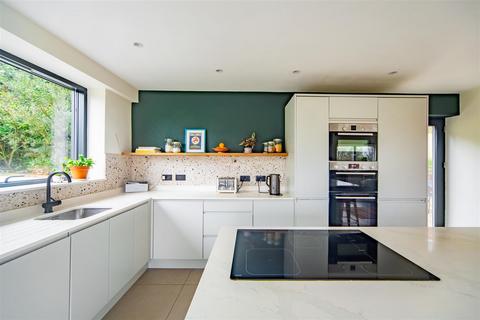 4 bedroom detached house for sale, Withdean Close, Brighton