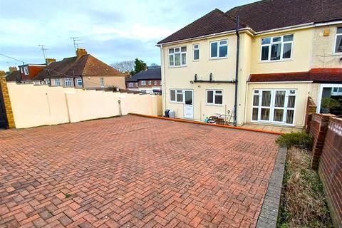 5 bedroom end of terrace house for sale, Boundary Road