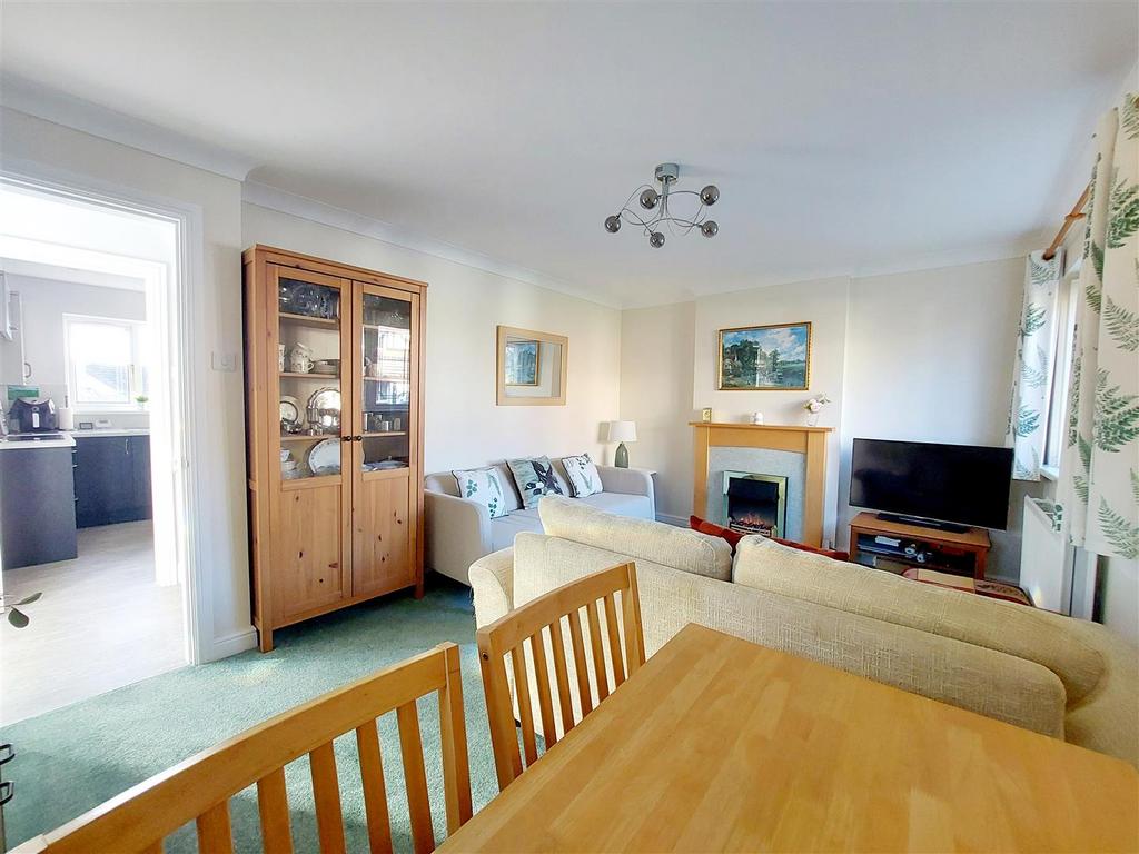 Clos Brynafon, Gorseinon, Swansea 3 bed semidetached house for sale