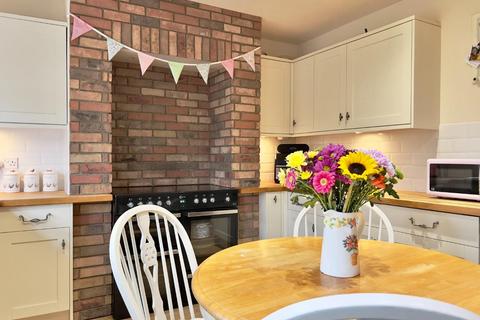 13 Bleakley Terrace, Notton, Wakefield, WF4 2NS
