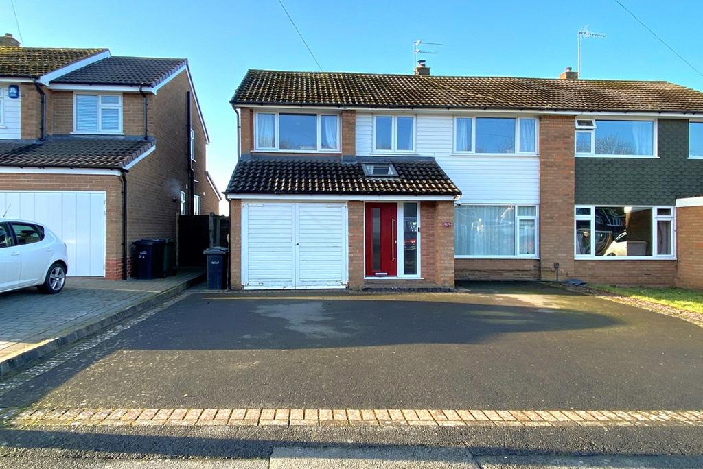 Compton Road, Pedmore, Stourbridge, DY9 4 bed semidetached house for