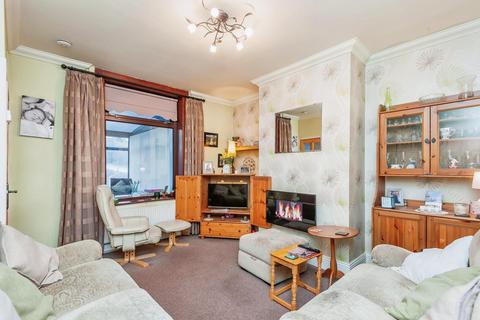 2 bedroom end of terrace house for sale, Valley Road, Pudsey