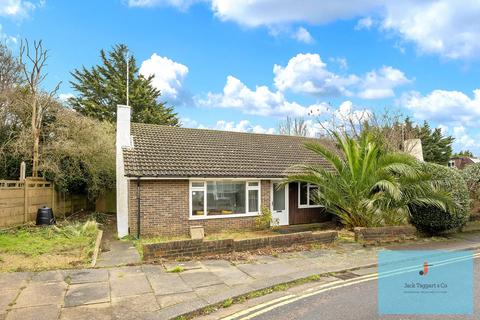 2 bedroom bungalow to rent - Caisters Close, Hove, BN3
