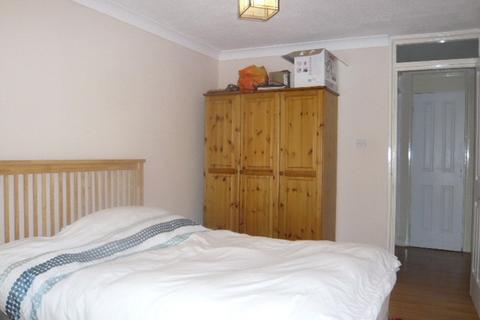 undefined, Eldridge Close, Feltham