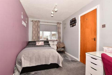 14 Haredale Close, Rochester, ME1 2DN