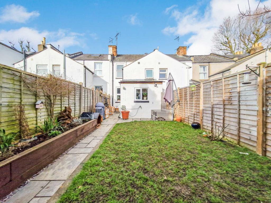 Gloucester Road, Cheltenham... 2 bed house for sale £320,000