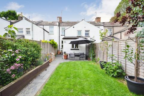 44 Gloucester Road, Cheltenham, GL51 8PA