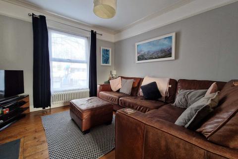 44 Gloucester Road, Cheltenham, GL51 8PA