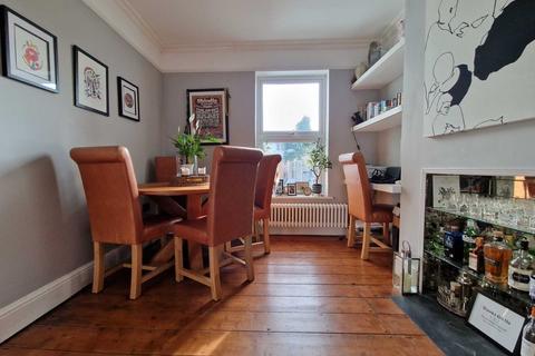 44 Gloucester Road, Cheltenham, GL51 8PA