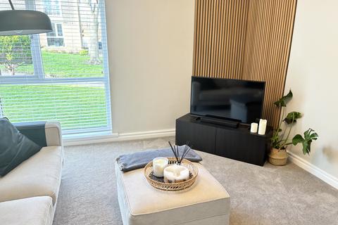 15 Calder Walk, Sunniside, Newcastle Upon Tyne, NE16 5XS