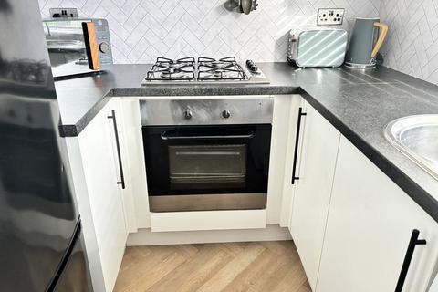 15 Calder Walk, Sunniside, Newcastle Upon Tyne, NE16 5XS