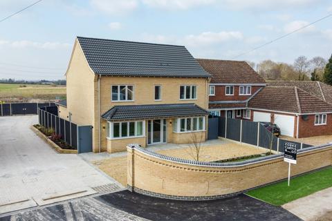 6 bedroom detached house for sale - Burwell, Cambridgeshire CB25