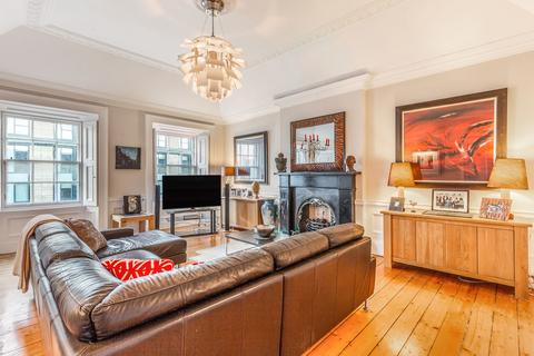 4 bedroom flat for sale, 23/5 Torphichen Street, West End, EH3 8HX