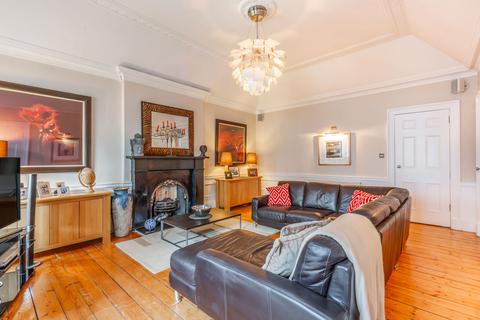 4 bedroom flat for sale, 23/5 Torphichen Street, West End, EH3 8HX