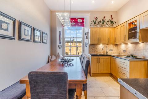 4 bedroom flat for sale, 23/5 Torphichen Street, West End, EH3 8HX