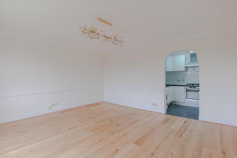3 bedroom flat to rent, Sutherland Avenue, Maida Vale, London, W9