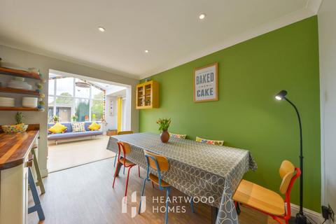 24 Tithe Barn Close, St Albans, AL1 2QD