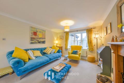 24 Tithe Barn Close, St Albans, AL1 2QD