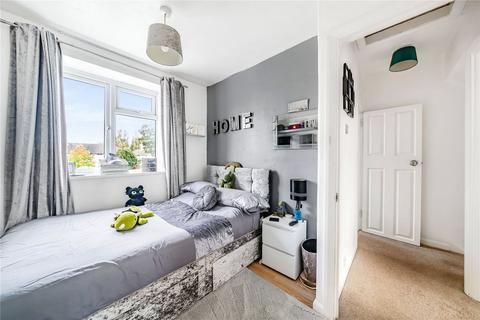 15 Osborne Avenue, Staines, TW19 7AF