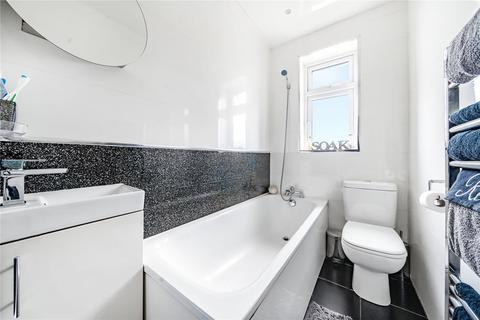 15 Osborne Avenue, Staines, TW19 7AF