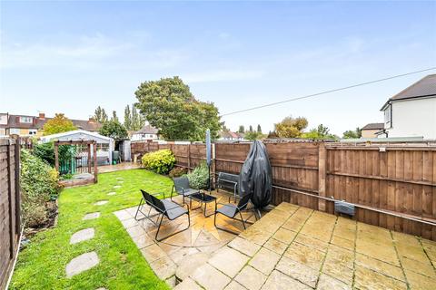 15 Osborne Avenue, Staines, TW19 7AF